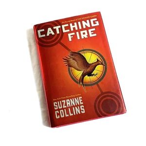 📚 Catching Fire by Suzanne Collins Hunger Games